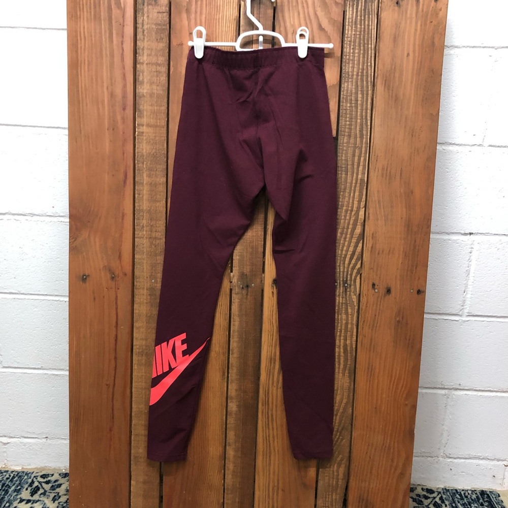 Nike women’s size small maroon red leggings - Picture 11 of 11